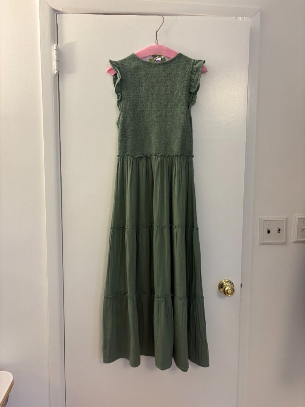 Old Navy Green Maxi Dress--Perfect for the Summer! - Picture 2 of 4